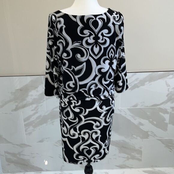 White House Black Market Women's Black and White Dress. Size M - Picture 5 of 9